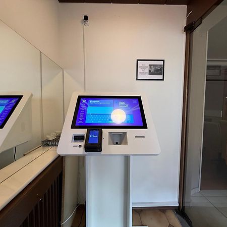 Hotel Hafner - Self Check-In Stuttgart Exteriör bild