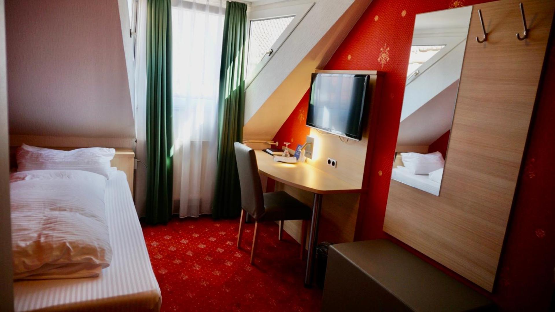 Hotel Hafner - Self Check-In Stuttgart Exteriör bild
