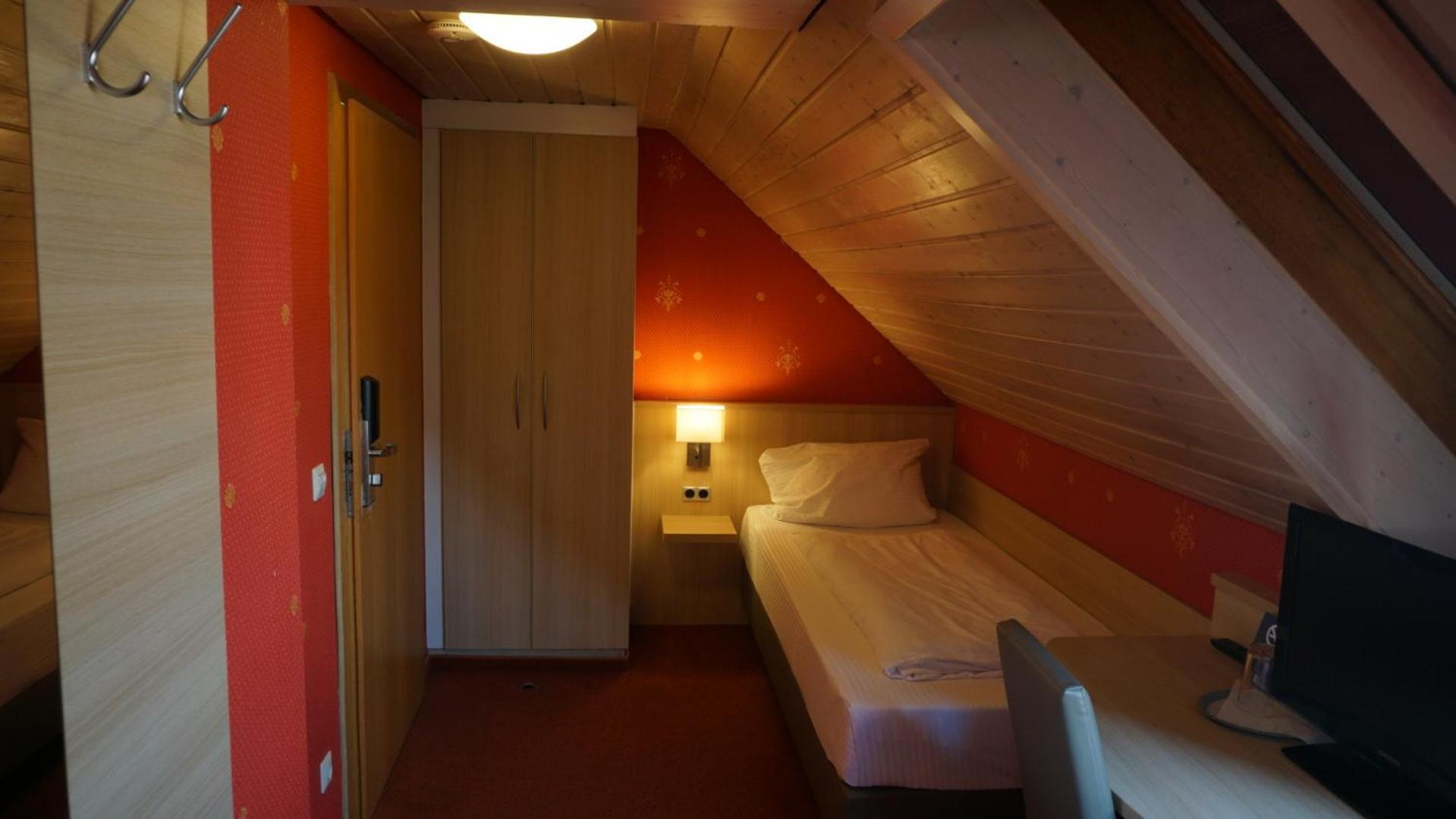 Hotel Hafner - Self Check-In Stuttgart Exteriör bild